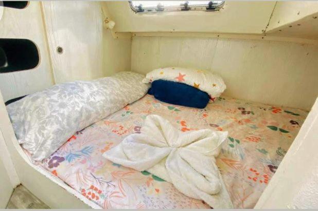 El Barco De Las Fiestas Sant Adria de Besos Ngoại thất bức ảnh